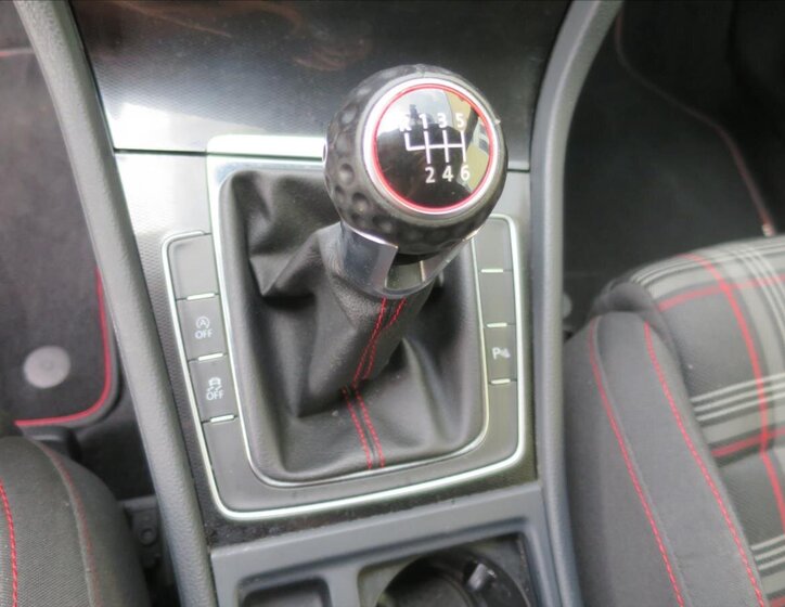 Volkswagen Golf Hatchback 2,0 l 162 kw