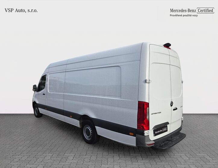 Mercedes-Benz Sprinter 3