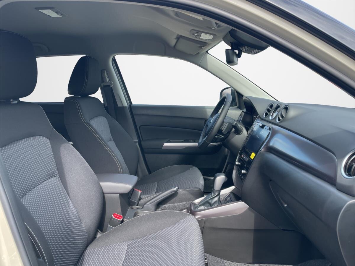 Suzuki Vitara SUV / Terénní 1,4 l 81 kw