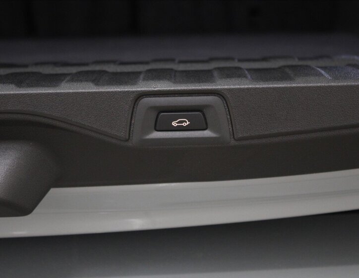 BMW X5 SUV / Terénní 3,0 l 210 kw