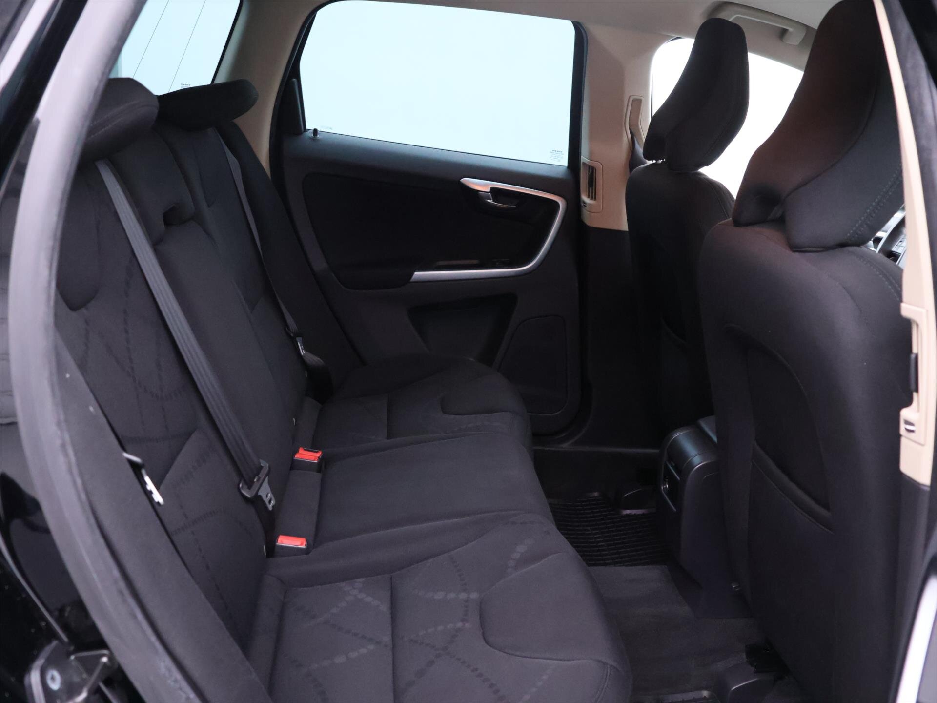 Volvo XC60 SUV / Terénní 2,4 l 120 kw