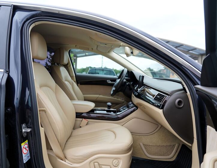 Audi A8 25