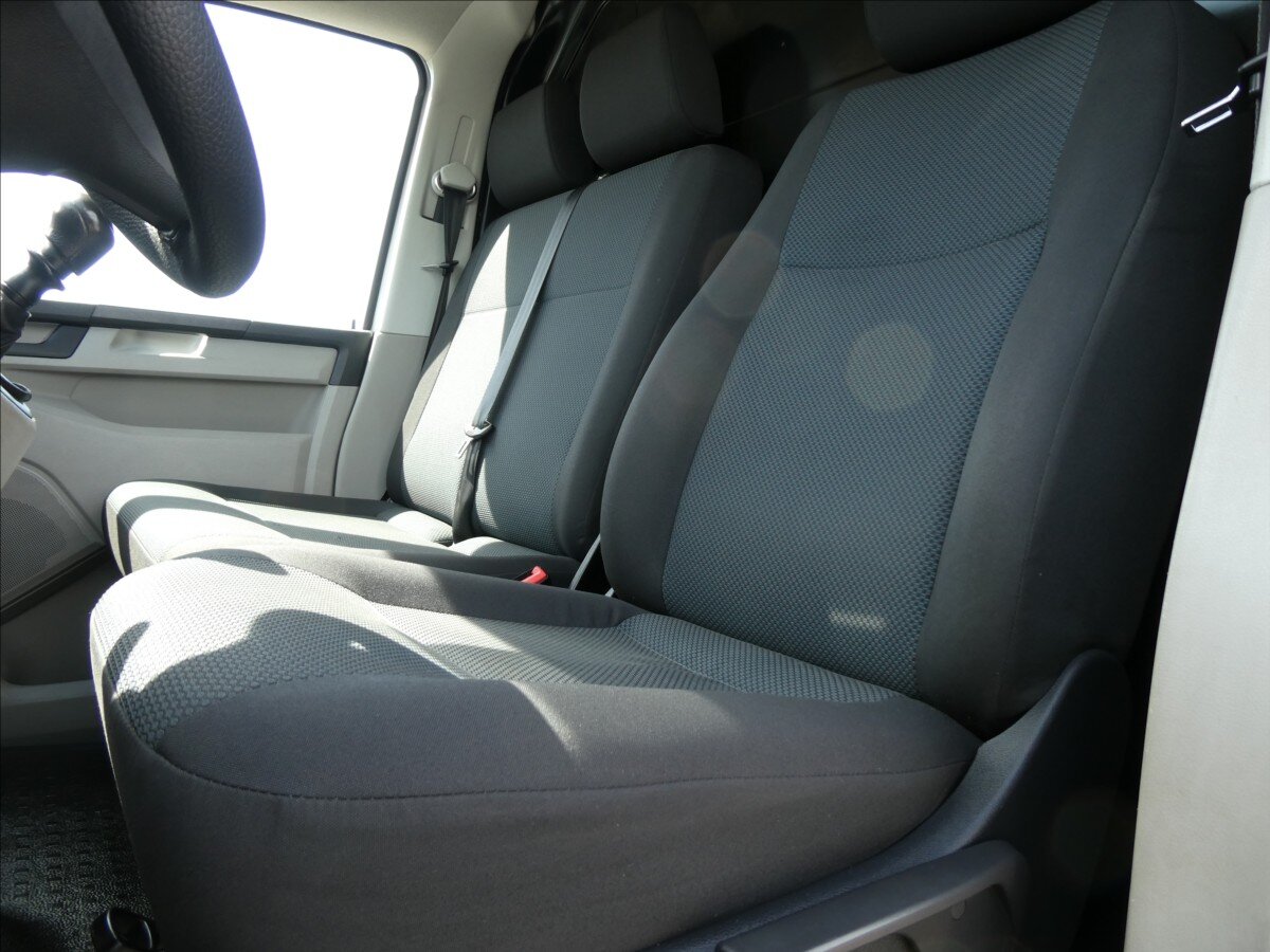 Volkswagen Transporter Skříň 2,0 l 75 kw