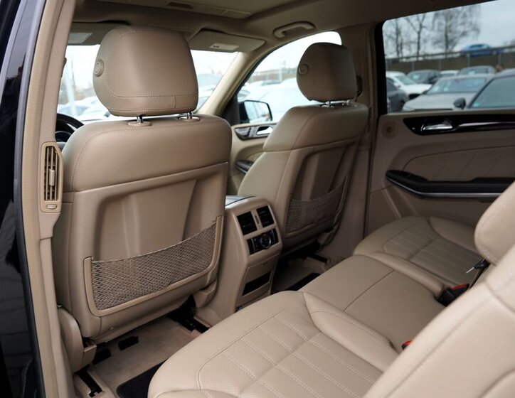 Mercedes-Benz GL SUV / Terénní 4,7 l 320 kw