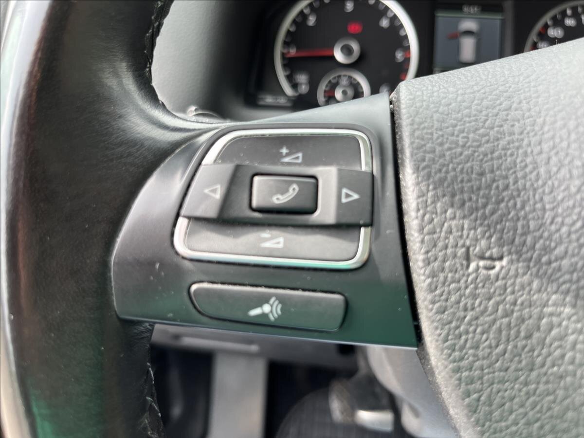 Volkswagen Tiguan SUV 2,0 l 103 kw