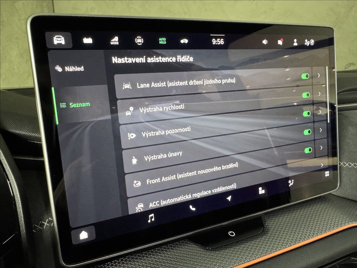 Škoda Kodiaq SUV / Terénní 1,5 l 150 kw