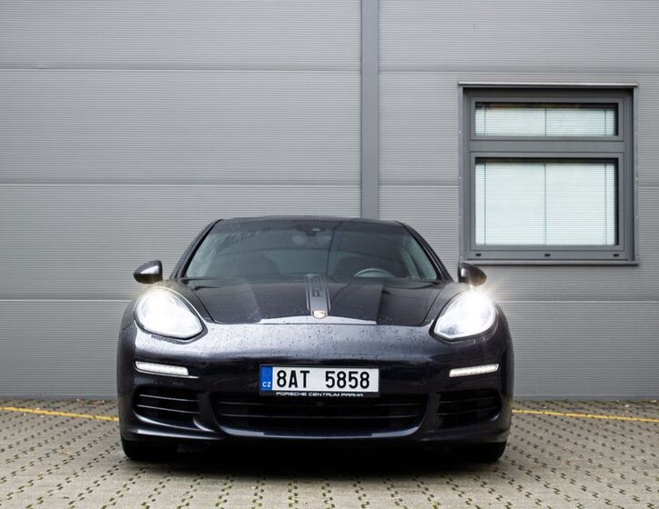 Porsche Panamera 2