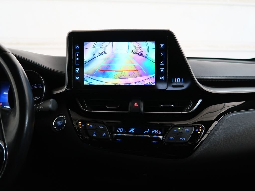 Toyota C-HR SUV 1,8 l 72 kw