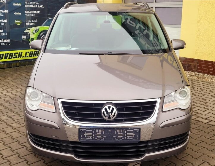 Volkswagen Touran Kombi 1,4 l 103 kw