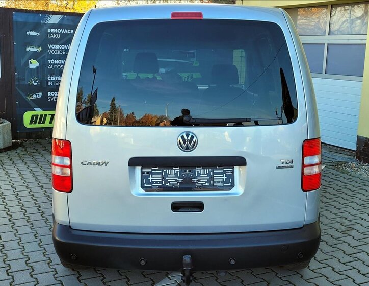 Volkswagen Caddy Skříň 1,6 l 75 kw