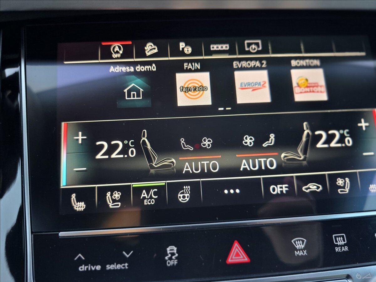 Audi Q8 Hatchback 3,0 l 210 kw