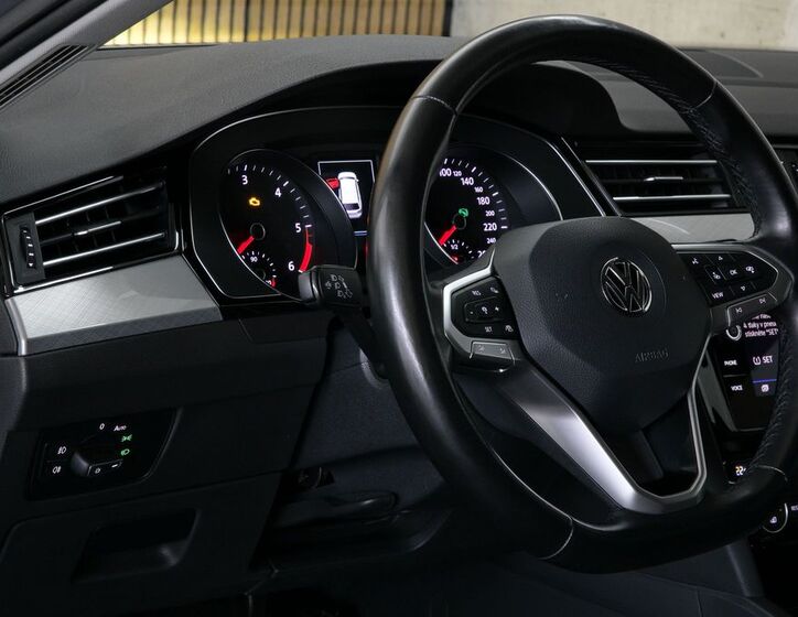 Volkswagen Passat 13