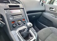 Peugeot 5008 MPV 1,6 l 84 kw