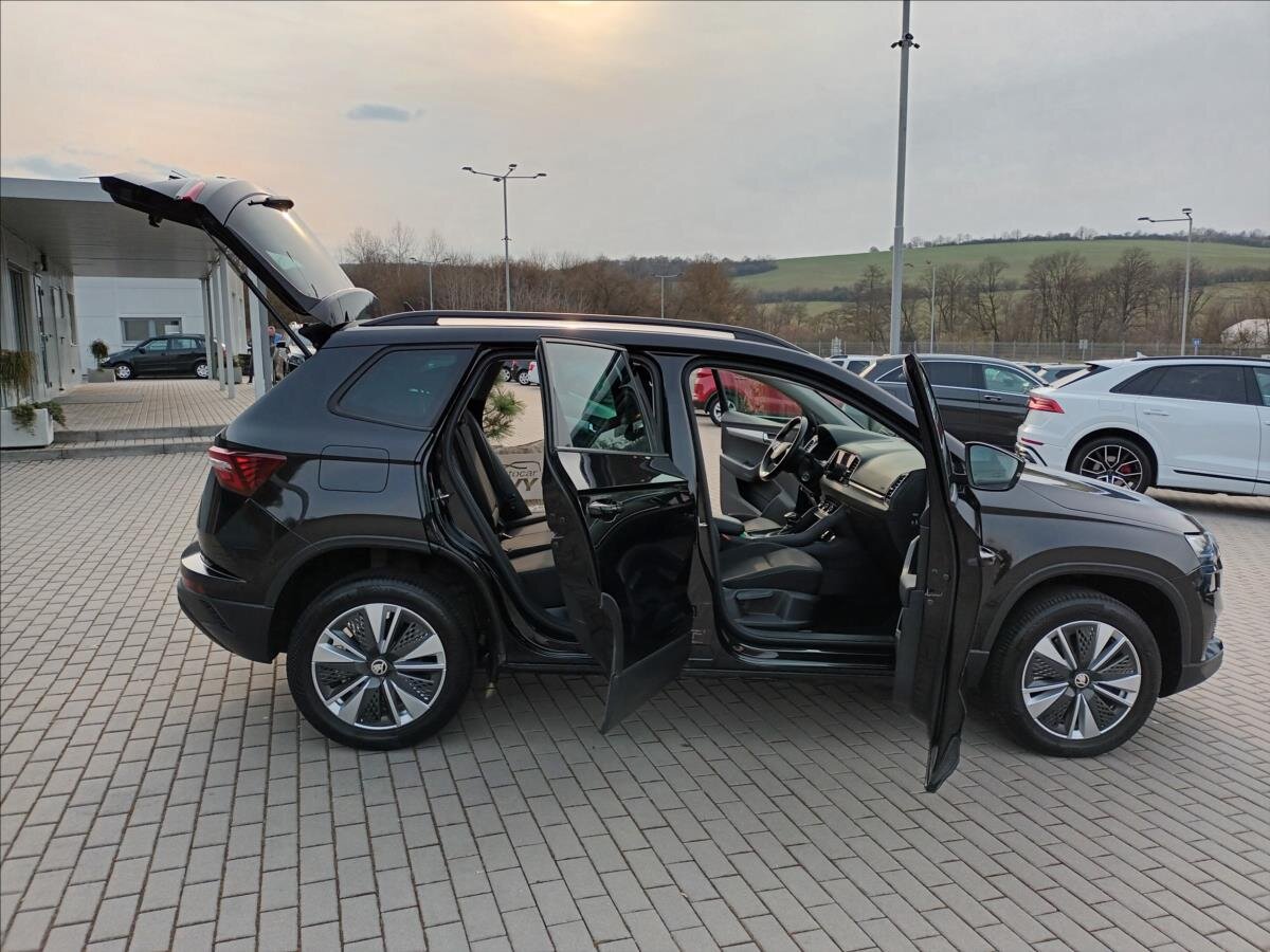 Škoda Karoq SUV / Terénní 1,5 l 110 kw
