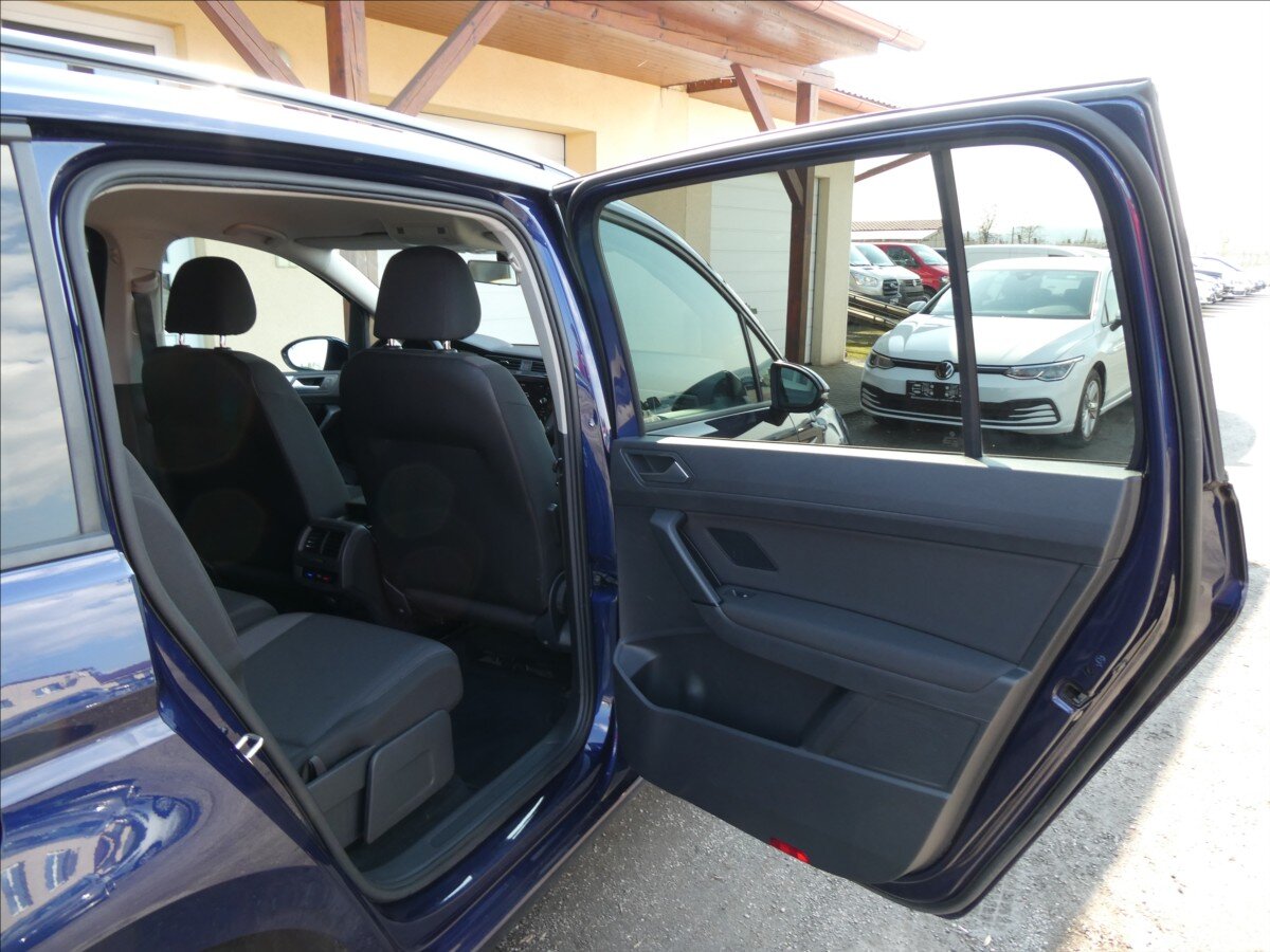 Volkswagen Touran MPV 1,2 l 81 kw