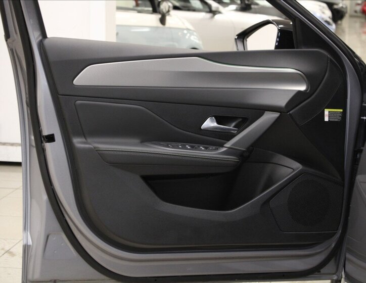 Peugeot 308 Kombi 1,2 l 96 kw