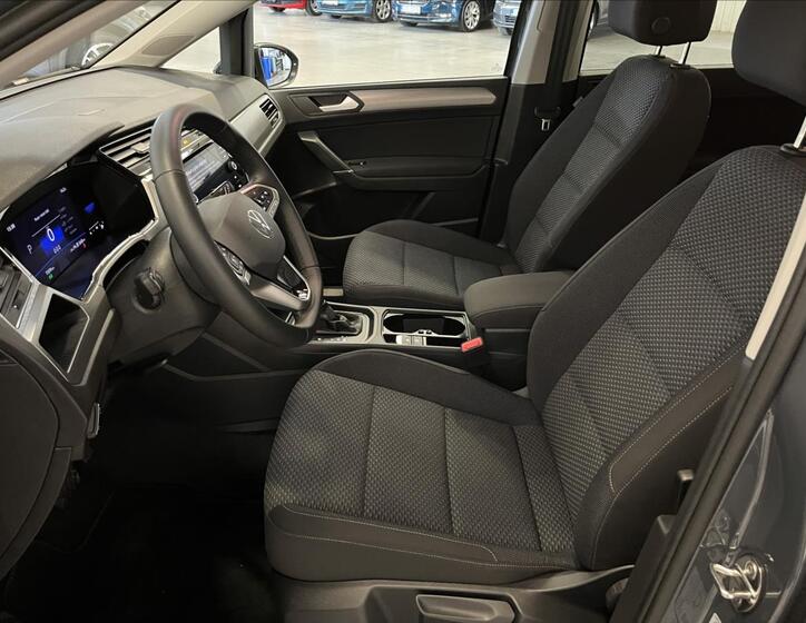 Volkswagen Touran 19