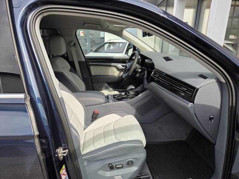 Volkswagen Touareg SUV 3,0 l 210 kw