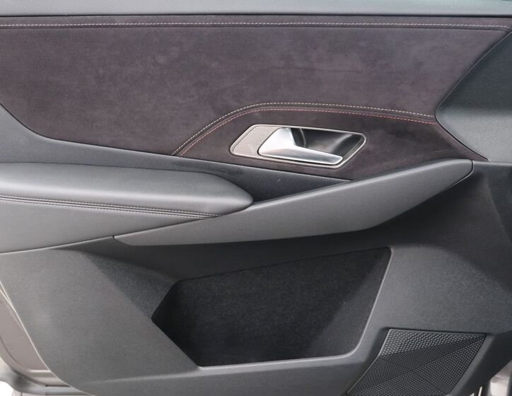 DS Automobiles DS7 Crossback 13