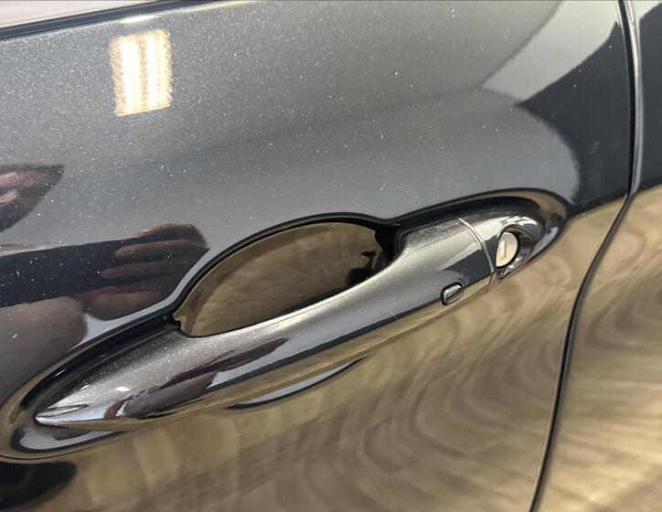 Alfa Romeo Stelvio 6