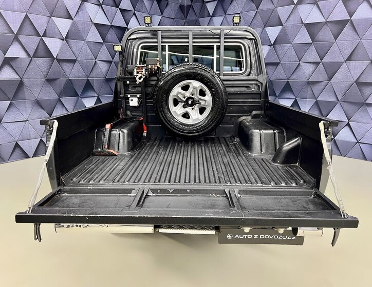 Toyota Land Cruiser 21