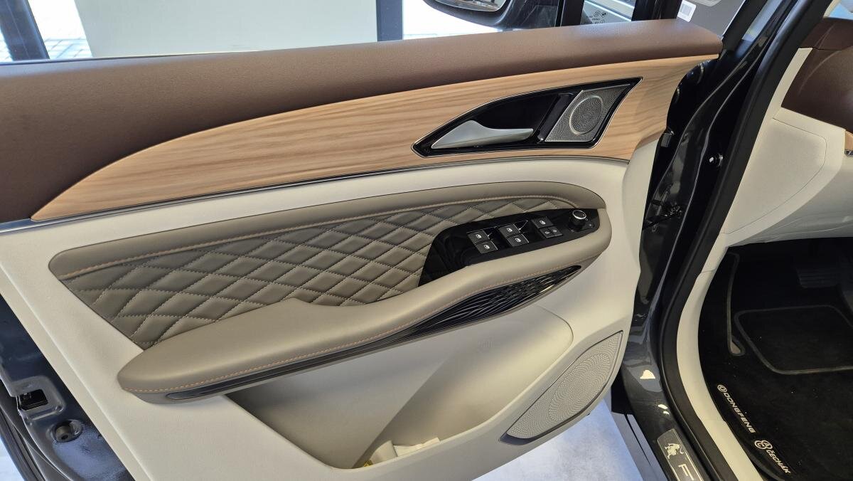 Dongfeng U-Tour MPV 1,5 l 130 kw