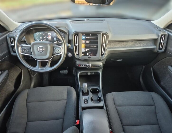 Volvo XC40 SUV 1,5 l 120 kw