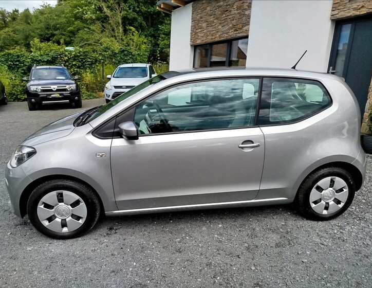 Volkswagen up! 3