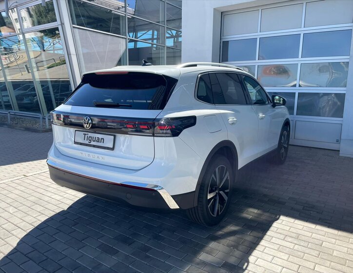 Volkswagen Tiguan 5
