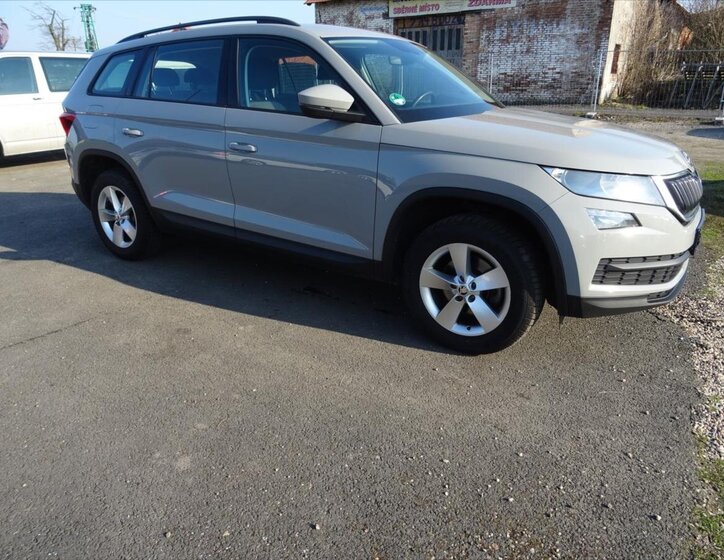 Škoda Kodiaq SUV / Terénní 1,5 l 110 kw