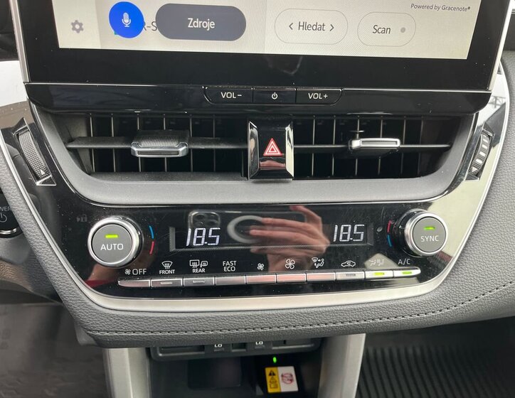 Toyota Corolla Cross SUV / Terénní 1,8 l 72 kw