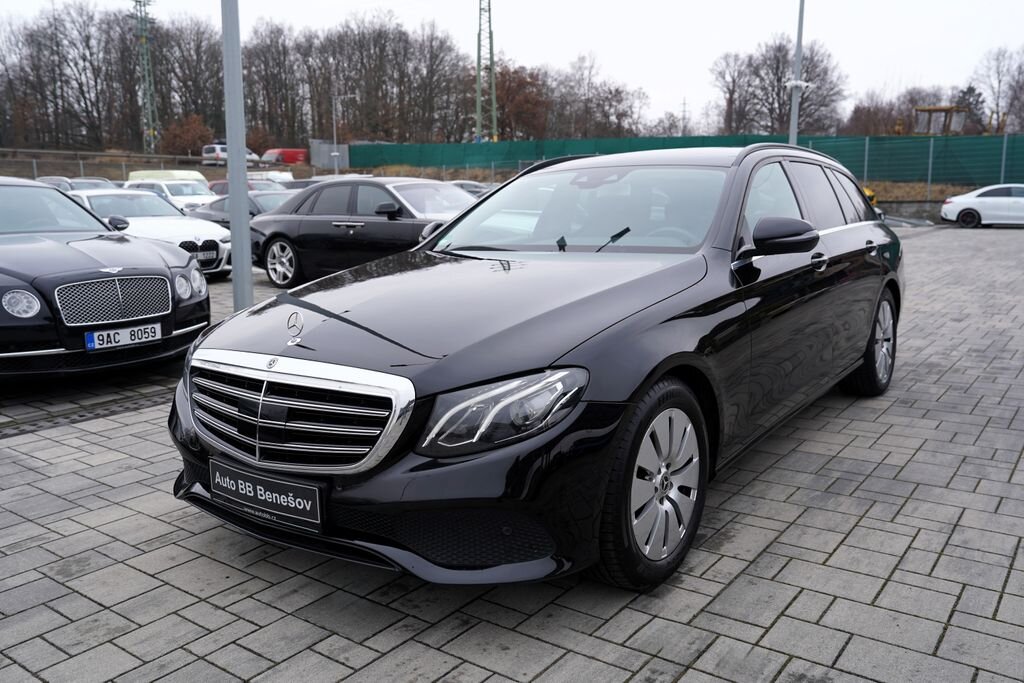 Mercedes-Benz Třídy E Kombi 2,0 l 143 kw