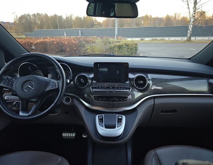 Mercedes-Benz Třídy V VAN-Minibus 2,0 l 174 kw