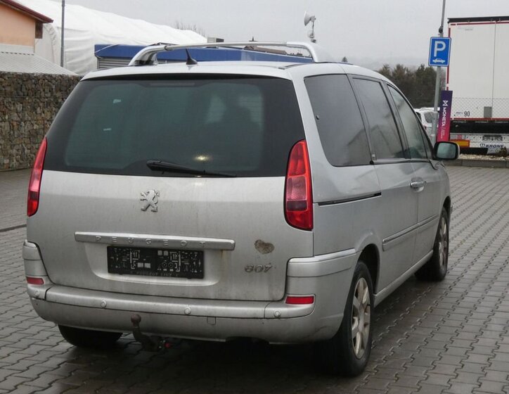 Peugeot 807 9