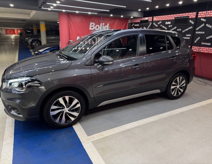Suzuki SX4 S-Cross SUV 1,4 l 103 kw