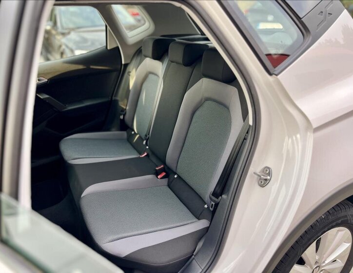 Seat Arona 13