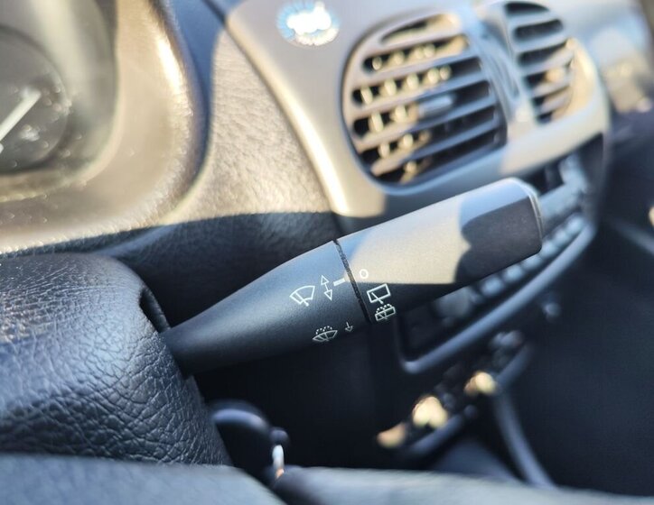 Peugeot 206 Hatchback 1,1 l 44 kw