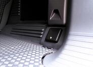 Land Rover Defender 35