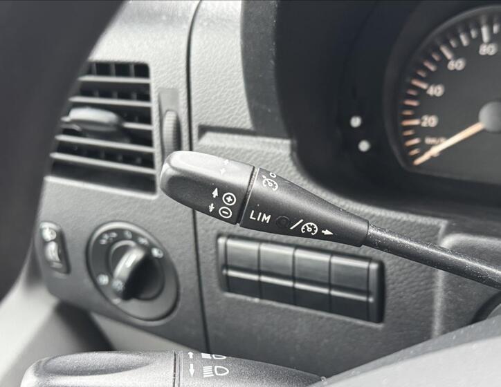 Mercedes-Benz Sprinter 9