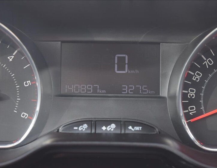 Peugeot 208 Hatchback 1,4 l 50 kw