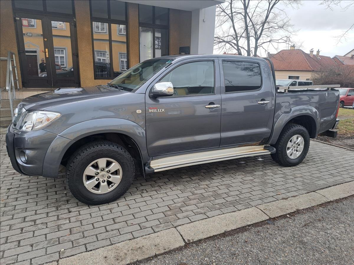 Toyota Hilux Pick-up 2,5 l 106 kw
