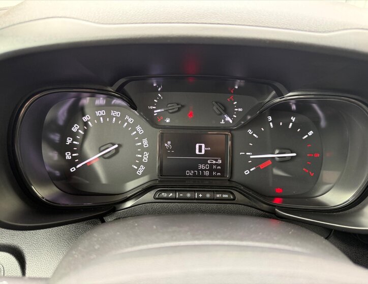 Toyota ProAce City 12