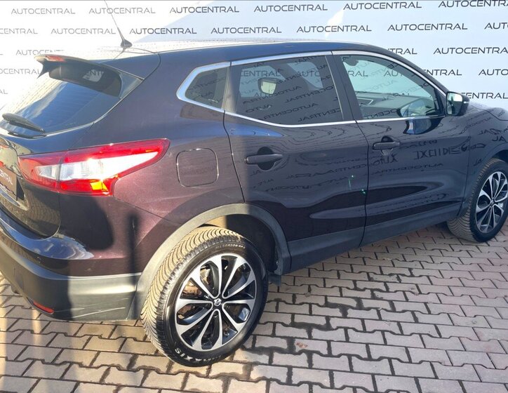 Nissan Qashqai SUV / Terénní 1,2 l 85 kw