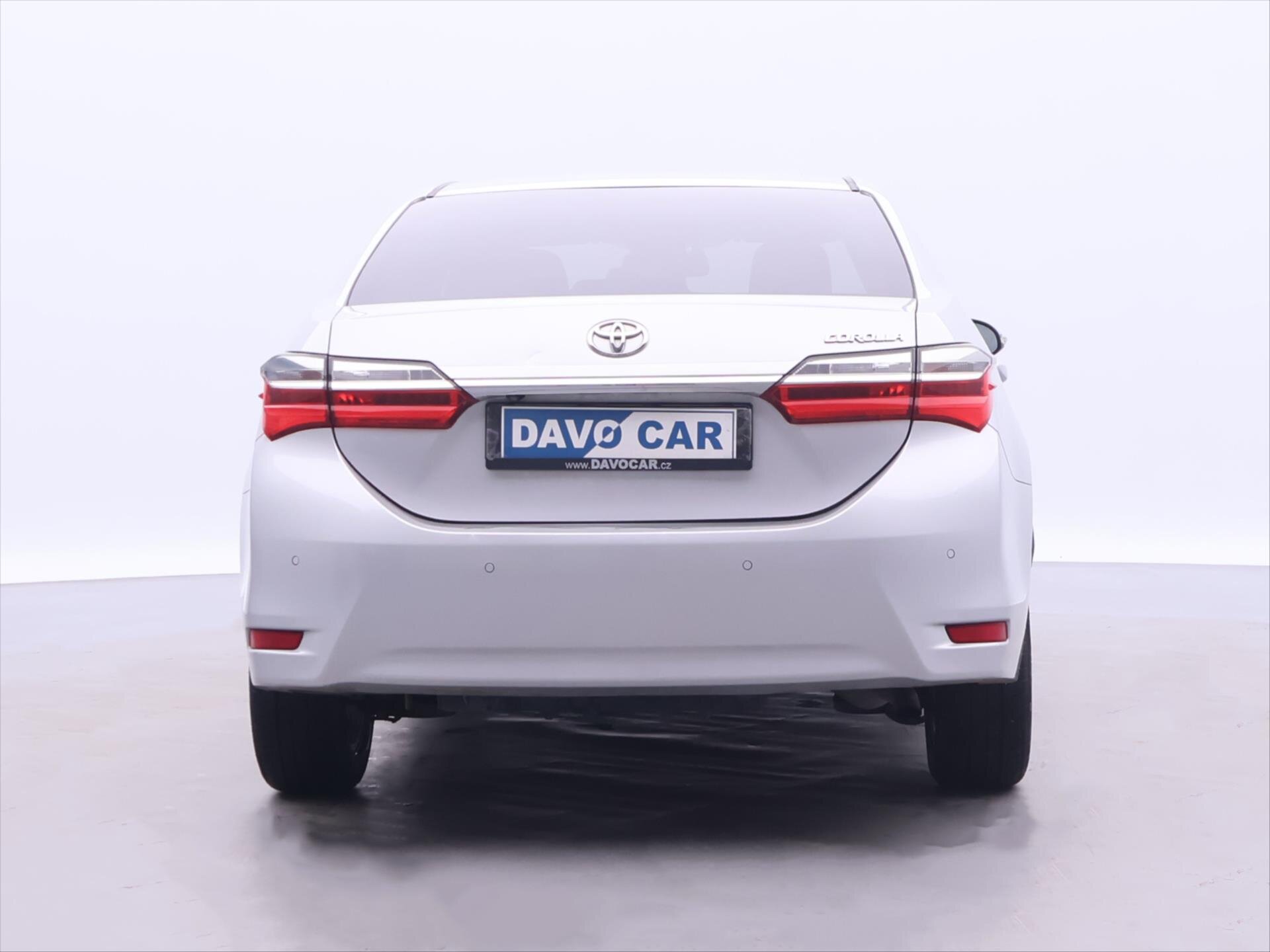 Toyota Corolla Sedan / Limuzína 1,6 l 97 kw