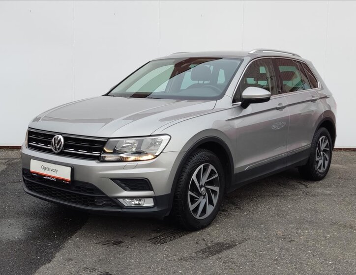 Volkswagen Tiguan 1