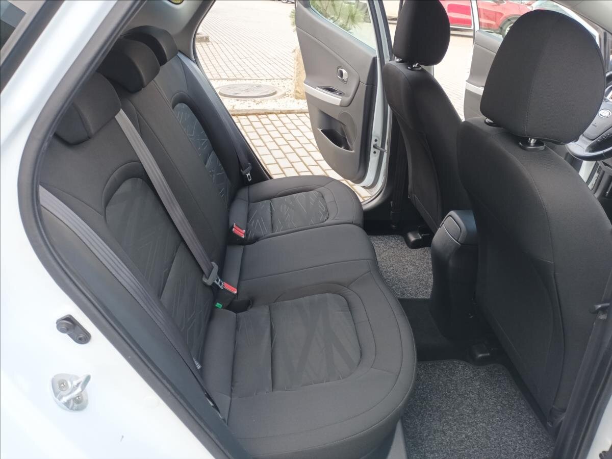 KIA Ceed Hatchback 1,4 l 73 kw