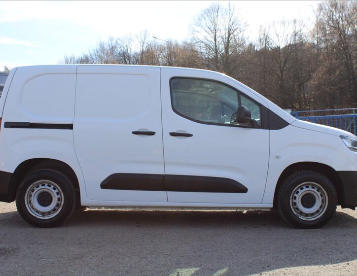 Toyota ProAce Skříň 1,5 l 75 kw