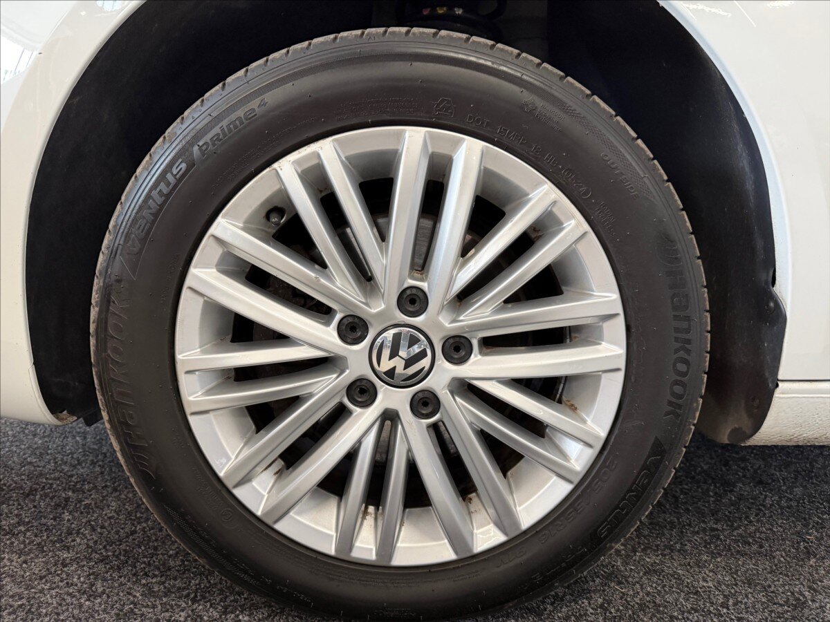 Volkswagen Touran Kombi 1,2 l 77 kw