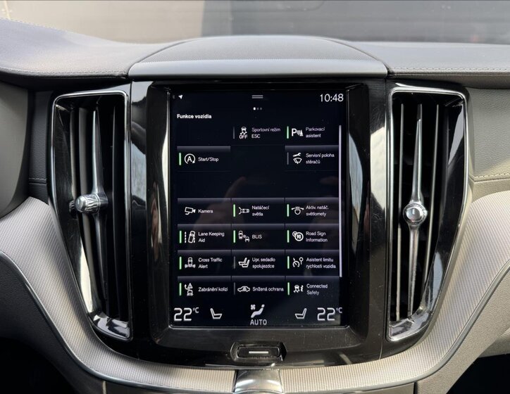 Volvo XC60 SUV / Terénní 2,0 l 173 kw