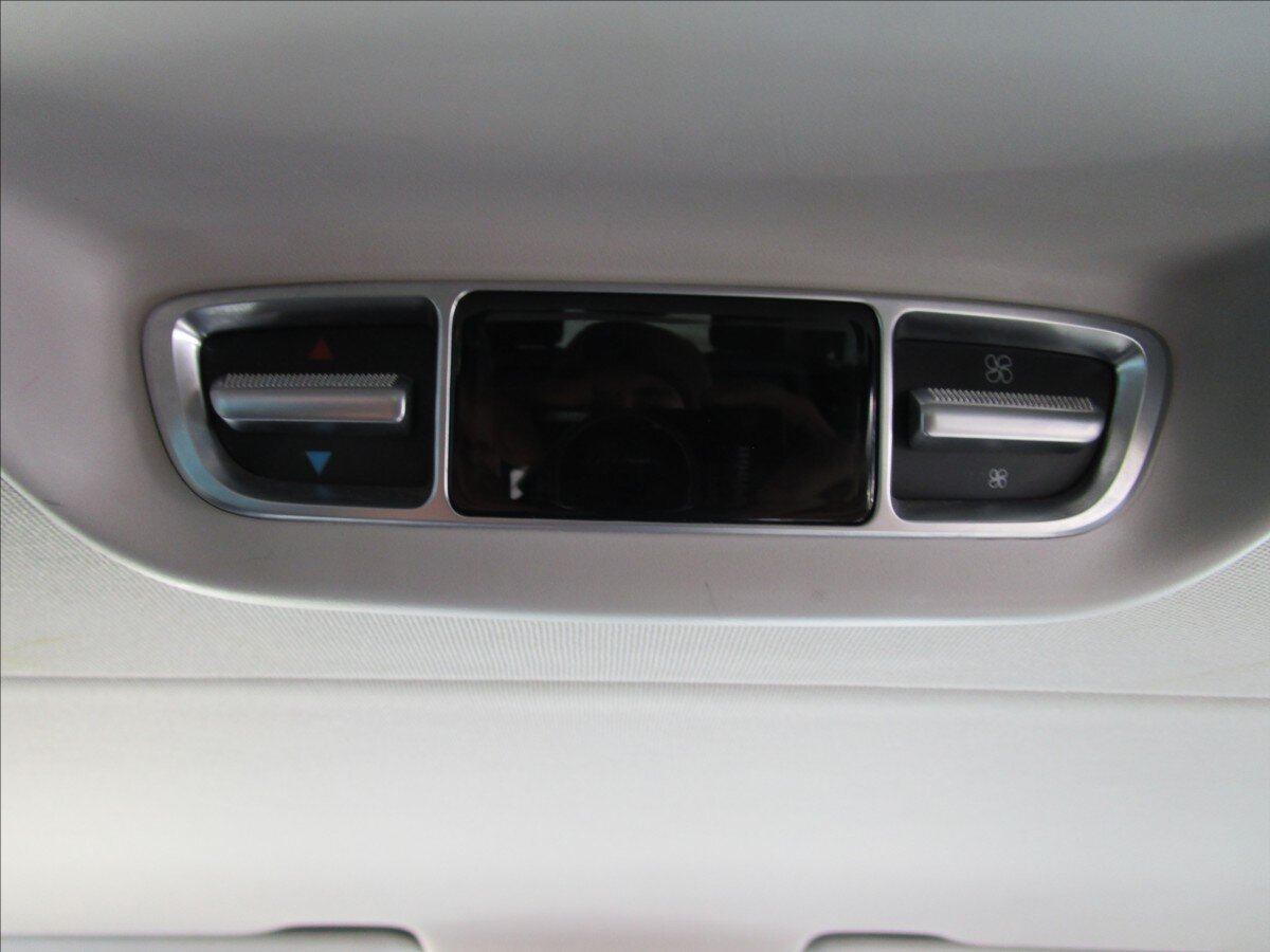 Mercedes-Benz Třídy V Kombi 2,1 l 140 kw